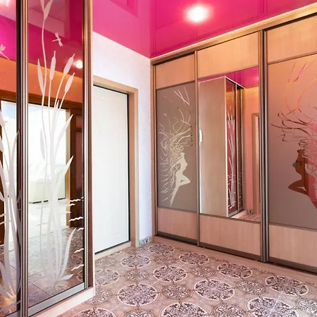 Geroev 120 Divizii Apartment *